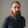 Aaron Builds's profile picture