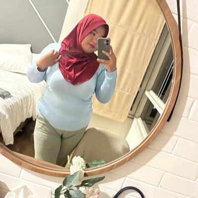 silvia syemok wria's profile picture
