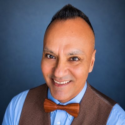 Dr. Josรฉ Medina (รฉl, he, his, him)'s profile picture