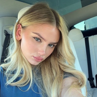 Eva_flag's profile picture