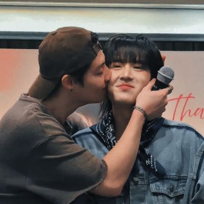 _itsmechibi's profile picture