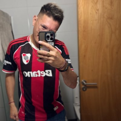 navarreta16's profile picture