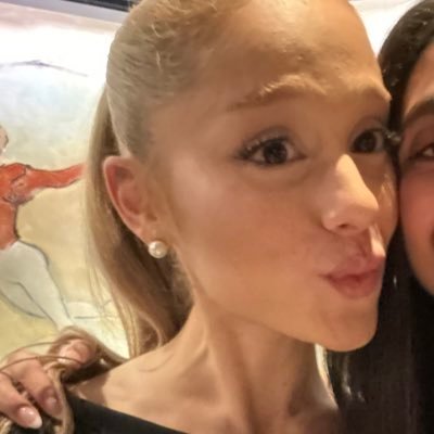 mia ꕤ saw ariana's profile picture