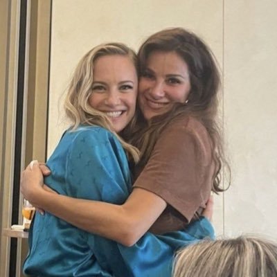 nat SAW TAYLOR's profile picture