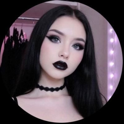 willowthegothik's profile picture