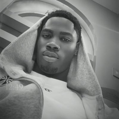 mellowjnr_'s profile picture