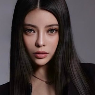 RIONA's profile picture
