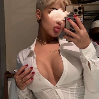 مرام's profile picture