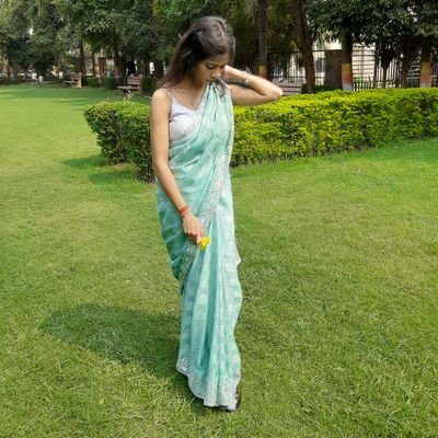 Akshita🦋's profile picture