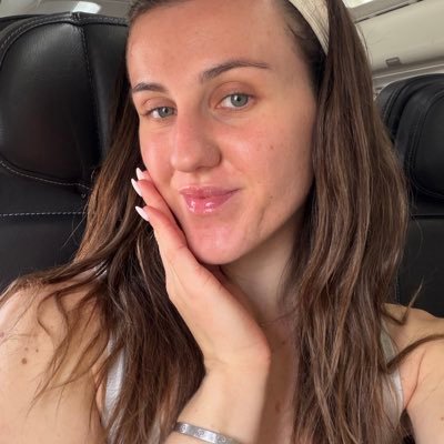 KatyRobertson42's profile picture