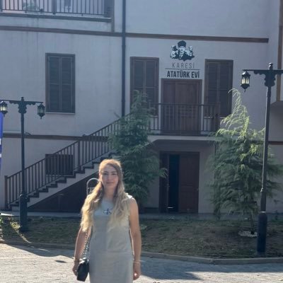 𝗔𝗬𝗕𝗘𝗡İ𝗭🇹🇷's profile picture