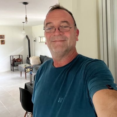 elocorober's profile picture