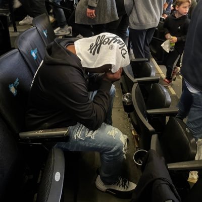 DJ's profile picture