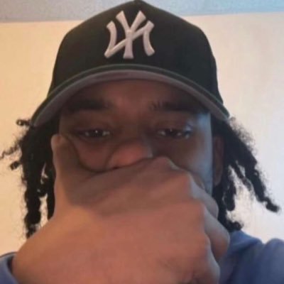 perry_moore_09's profile picture