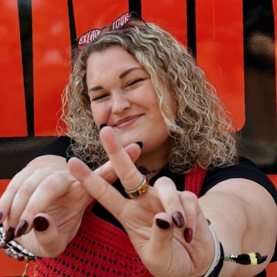 stephanie 🐞's profile picture