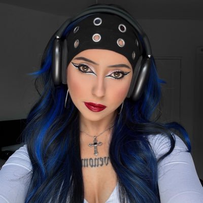 Maëlish 🦦's profile picture