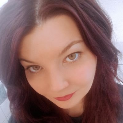 𝗦α𝘳αʜ☝︎'s profile picture