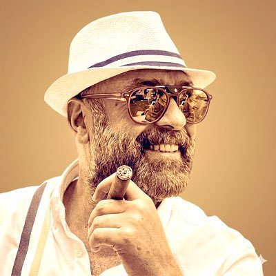 L_Almajeed's profile picture