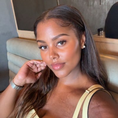 LadyValeriee's profile picture