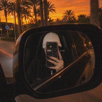 • رام •'s profile picture