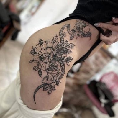 ScarletFoxtos's profile picture