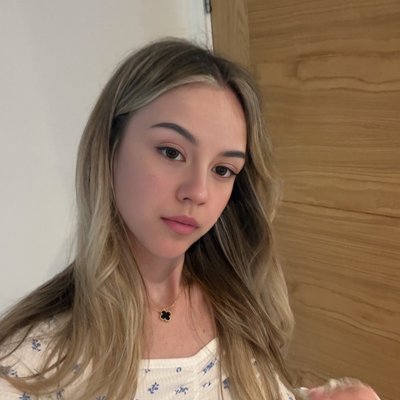 Emilytakeover's profile picture