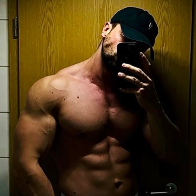 AlphaBullAlex_'s profile picture
