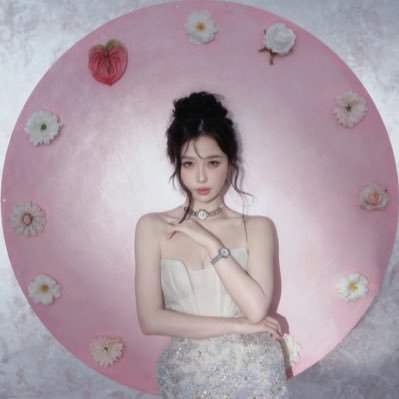 esther yu shuxin’s 💫's profile picture