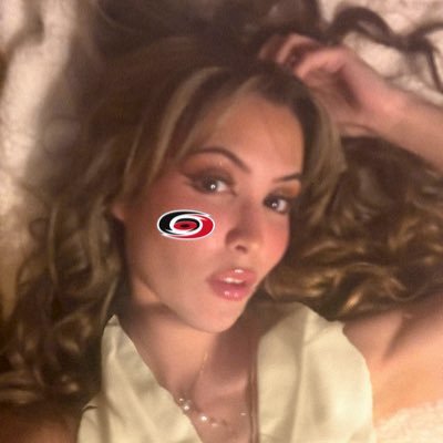 urfriendmeg's profile picture