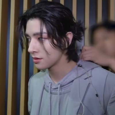shi's profile picture
