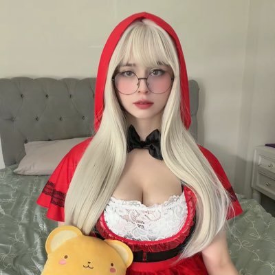 lulymakima's profile picture