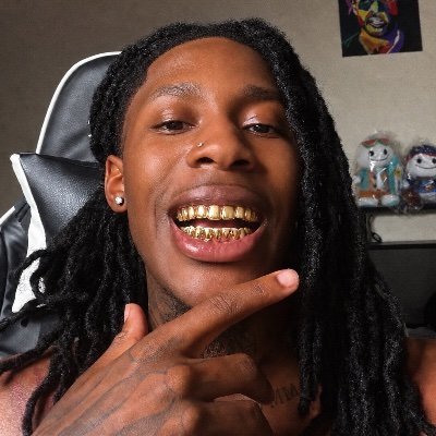 ᴍᴀɪɴsǫᴜᴇᴇᴢᴇ.'s profile picture