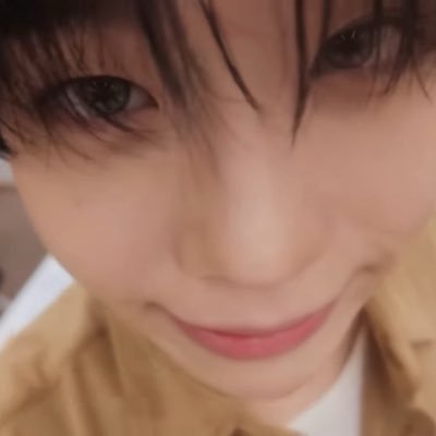 雲's profile picture