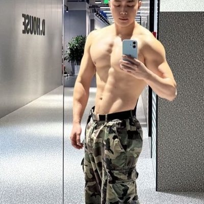 xialuo127's profile picture