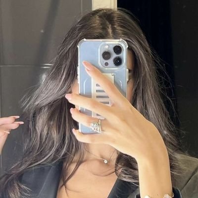 YARAAX45_'s profile picture