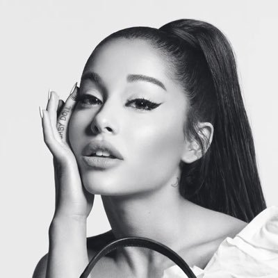 FUTUREJEANZ's profile picture