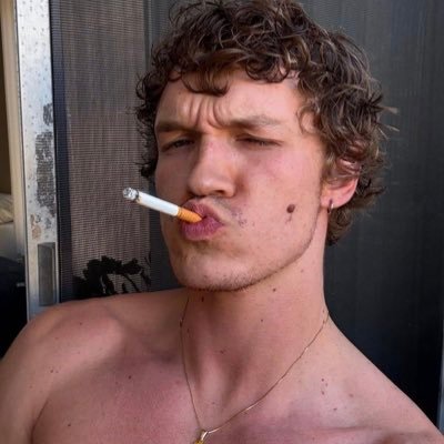 rhys's profile picture