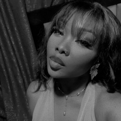 AuntyLarah's profile picture