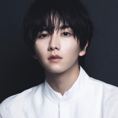 板垣李光人 STAFF's profile picture