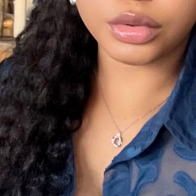 MaryV9898's profile picture