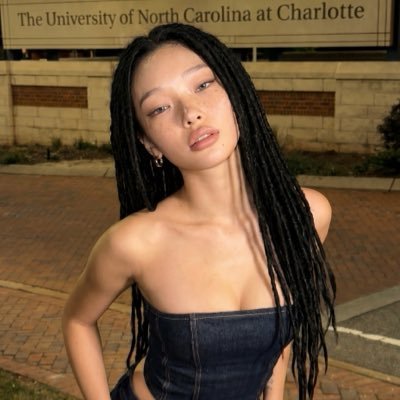 lowmonaxx's profile picture