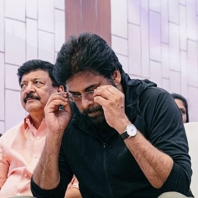 Vinayk1111🇮🇳✊'s profile picture