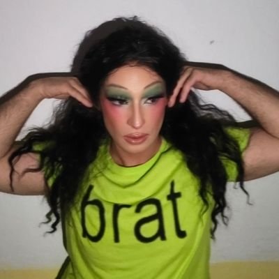 Gore Princess 🇮🇨's profile picture