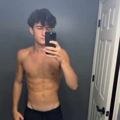Master Cole's profile picture