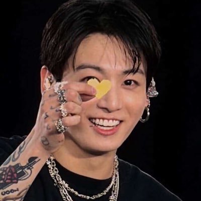 𝑲𝑶𝑶𝑲𝑲𝑨𝑰 ✶'s profile picture