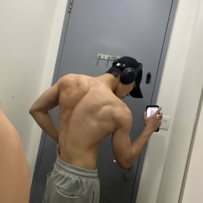 jun's profile picture