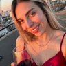 Sofia Rain 💛 💚 的头像
