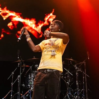 M wurld 🚀's profile picture