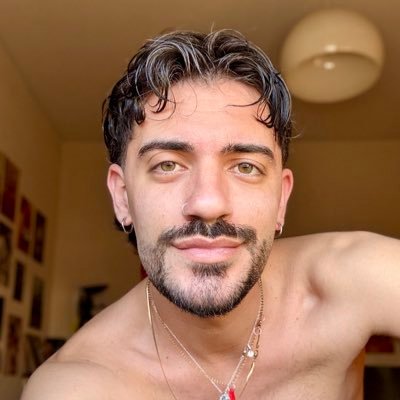 Giova's profile picture