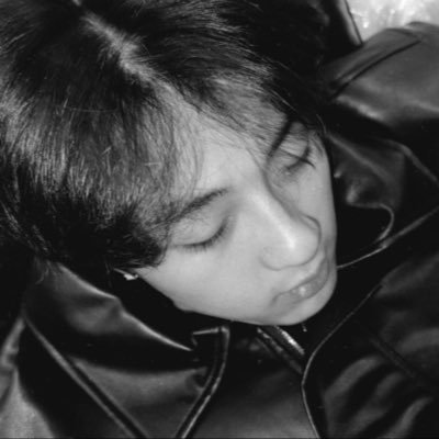 ฌ's profile picture